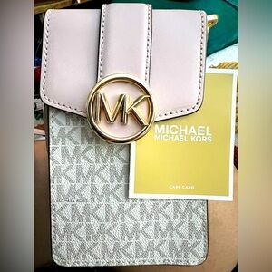 NWT Michael Kors Bags Carmen Small Logo Smartphone Crossbody Bag